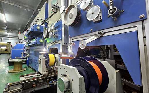 欧孚光纤着色车间